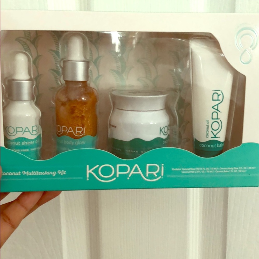 Kopari Coconut Multitasking Kit